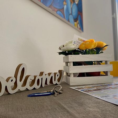 דירות פלרמו A Casa Di Alex מראה חיצוני תמונה